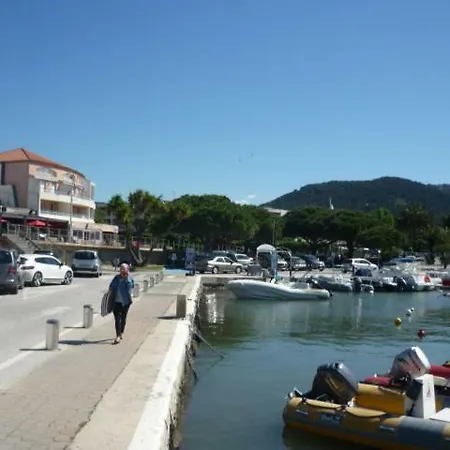 Studio Carqueiranne 카르쿠에이란느