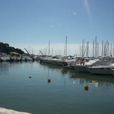 Studio Carqueiranne Apartment Carqueiranne